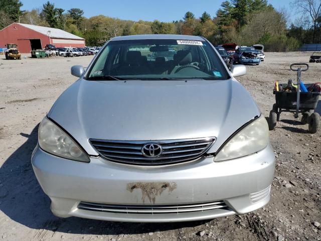 2005 Toyota Camry LE