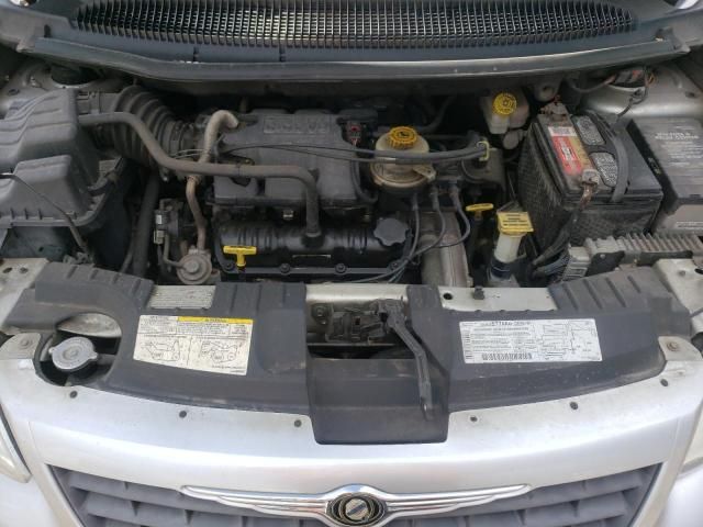 2001 Chrysler Voyager