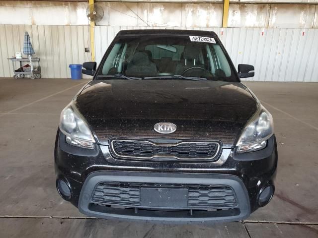 2013 KIA Soul +