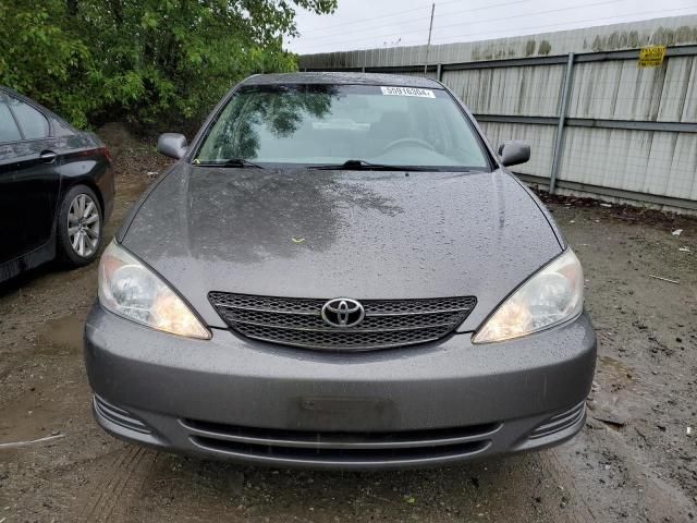 2004 Toyota Camry LE