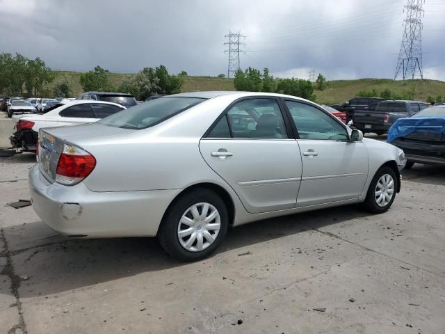 2005 Toyota Camry LE