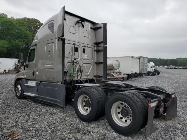 2015 Freightliner Cascadia 125