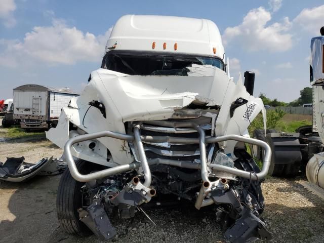 2022 Freightliner Cascadia 126