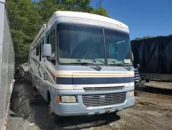 Salvage cars for sale from Copart Waldorf, MD: 2005 Workhorse Custom Chassis Motorhome Chassis W22