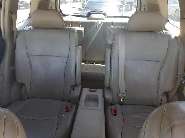 2010 Toyota Highlander SE