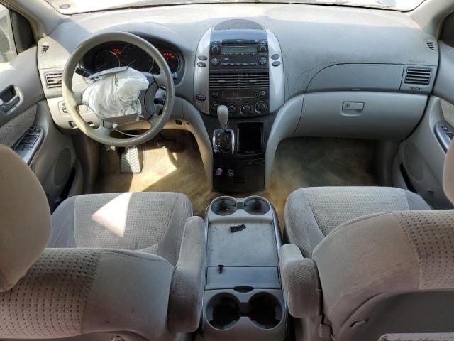 2008 Toyota Sienna CE