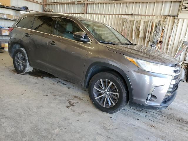 2018 Toyota Highlander SE