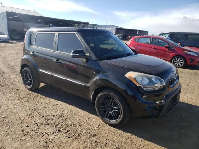 2013 KIA Soul +