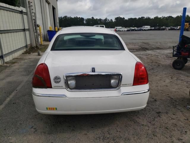 2008 Lincoln Town Car Signature Limited