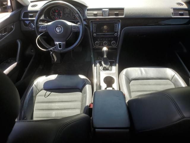 2015 Volkswagen Passat SEL