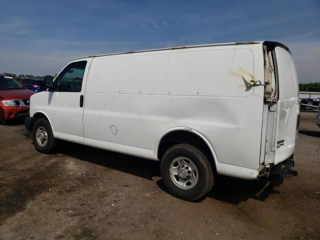 2015 Chevrolet Express G2500