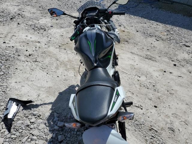 2022 Kawasaki EX650 N