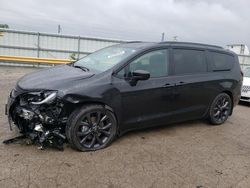 Chrysler Pacifica Vehiculos salvage en venta: 2020 Chrysler Pacifica Touring L Plus