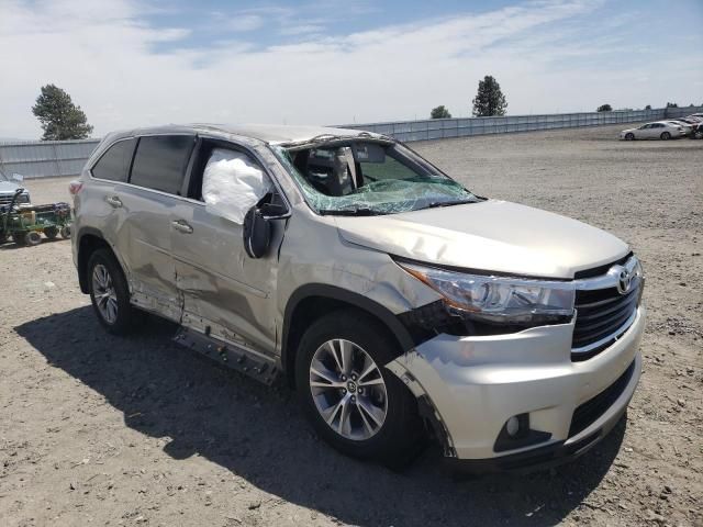 2016 Toyota Highlander LE