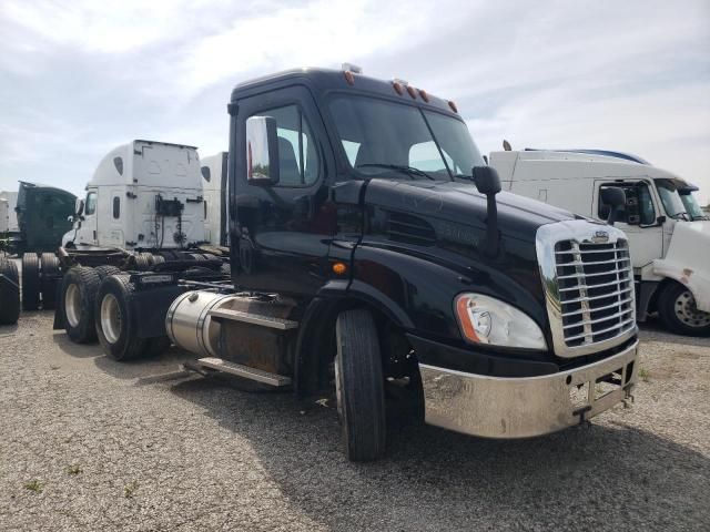 2019 Freightliner Cascadia 113