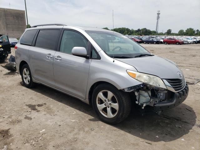 2011 Toyota Sienna LE