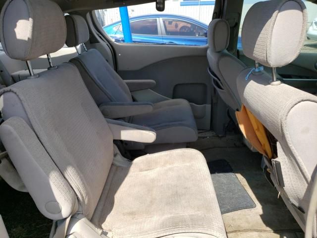 2004 Nissan Quest S