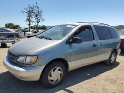 Salvage cars for sale at San Martin, CA auction: 2000 Toyota Sienna LE