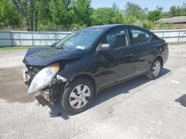 2013 Nissan Versa S