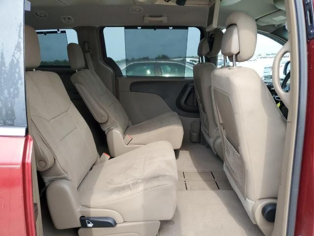 2013 Chrysler Town & Country Touring