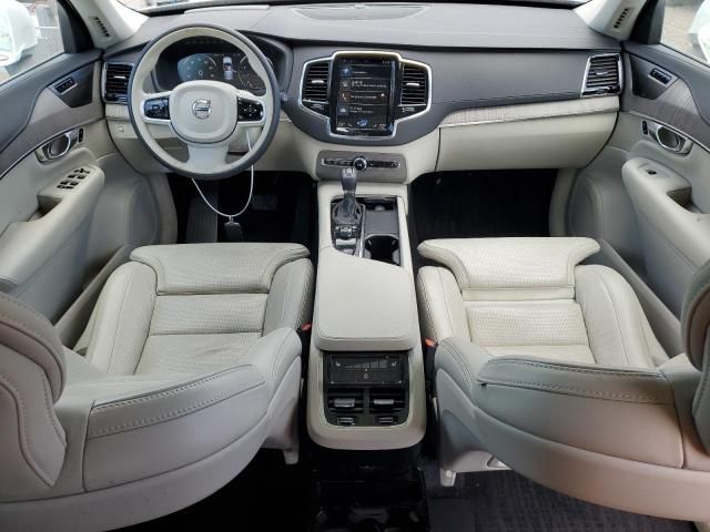 2022 Volvo XC90 T6 Inscription