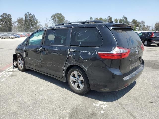 2020 Toyota Sienna LE