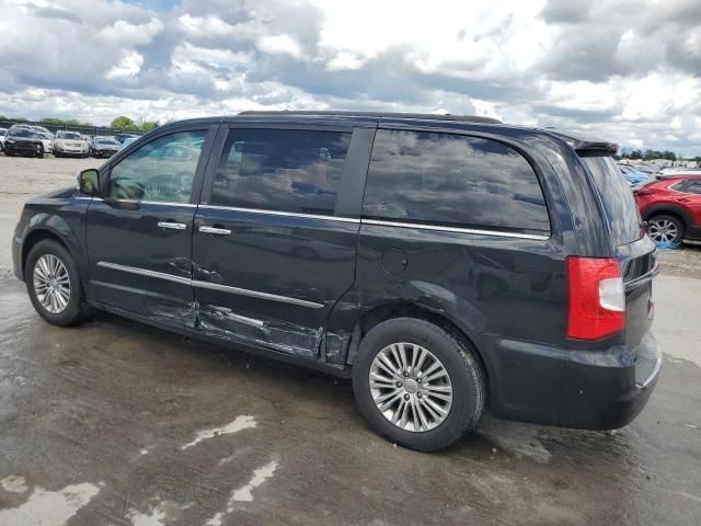 2013 Chrysler Town & Country Touring L