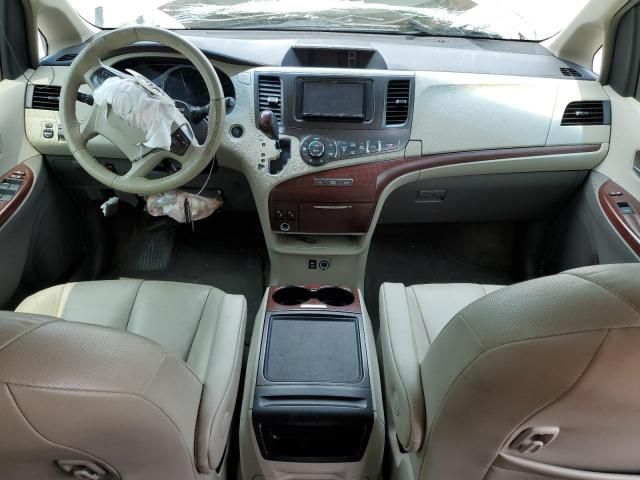 2014 Toyota Sienna XLE