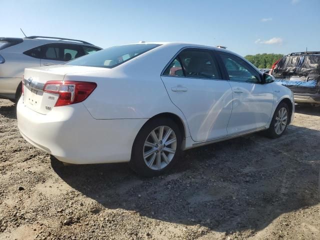 2014 Toyota Camry Hybrid