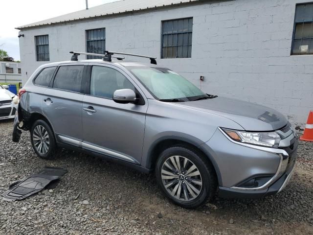 2019 Mitsubishi Outlander SE