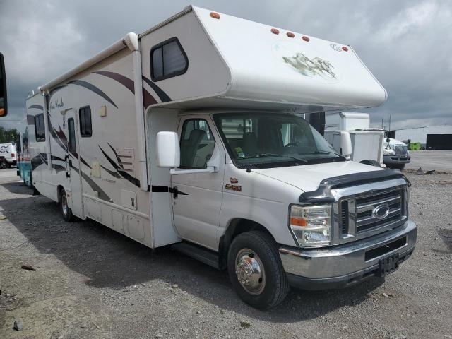 2011 Ford Econoline E450 Super Duty Cutaway Van