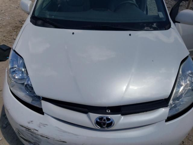 2008 Toyota Sienna XLE