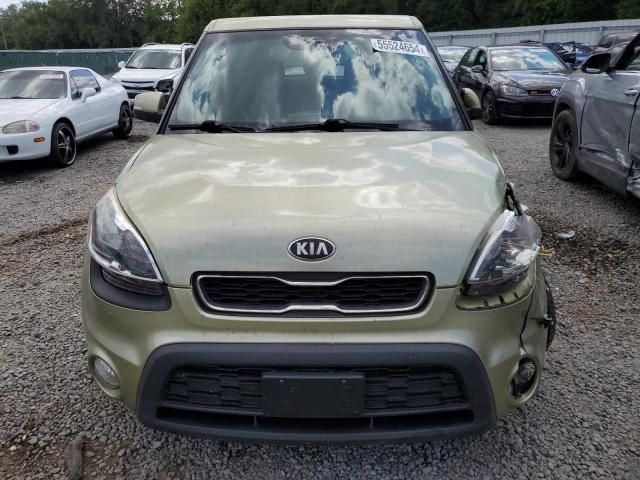 2013 KIA Soul +