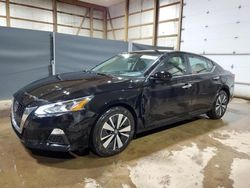 Salvage cars for sale from Copart Columbia Station, OH: 2022 Nissan Altima SV