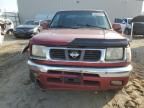 2000 Nissan Frontier Crew Cab XE