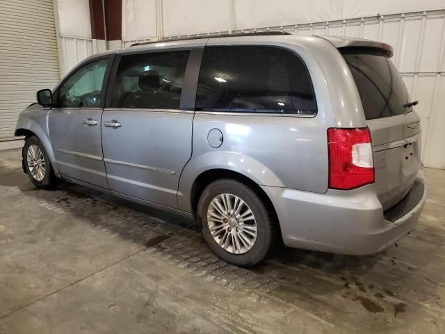 2015 Chrysler Town & Country Touring L