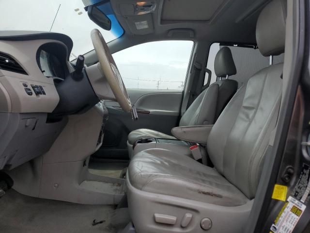 2012 Toyota Sienna XLE