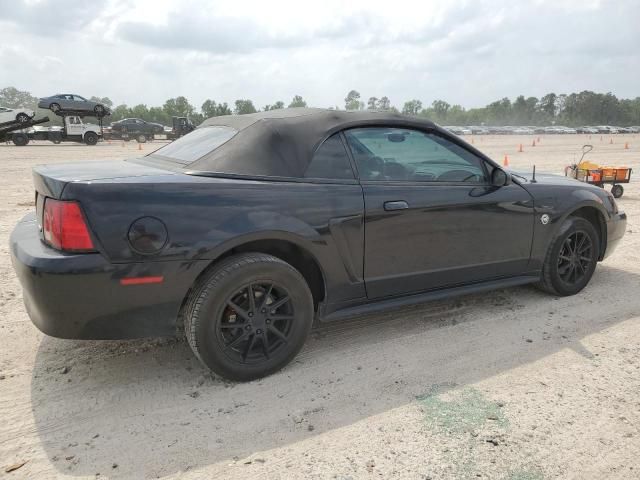 2004 Ford Mustang