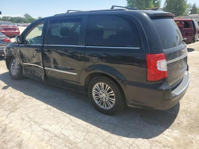 2015 Chrysler Town & Country Touring L