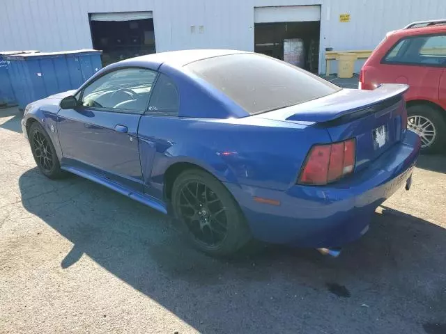 2004 Ford Mustang