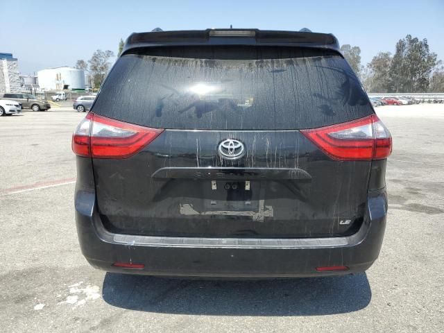 2020 Toyota Sienna LE