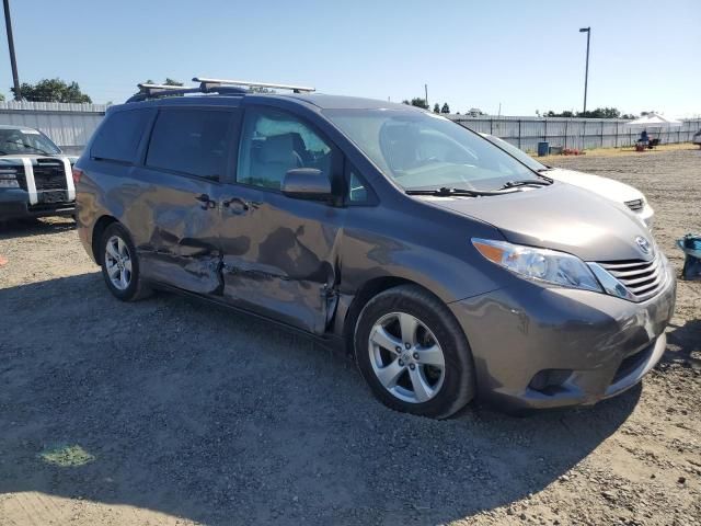 2015 Toyota Sienna LE