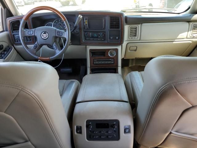 2004 Cadillac Escalade Luxury