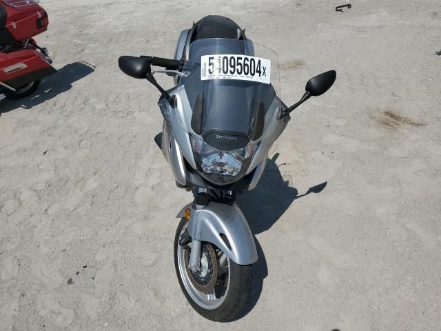 2010 Honda NT700 V