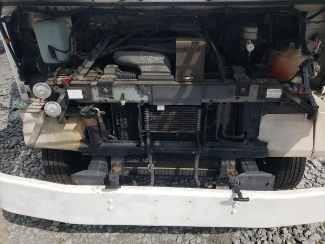 2006 Ford Econoline E350 Super Duty Stripped Chassis