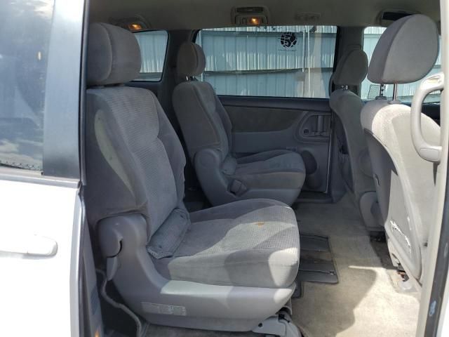 2007 Toyota Sienna CE