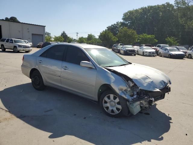 2004 Toyota Camry LE