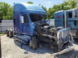 Salvage trucks for sale at New Orleans, LA auction: 2010 Freightliner Cascadia 125