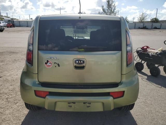 2011 KIA Soul +