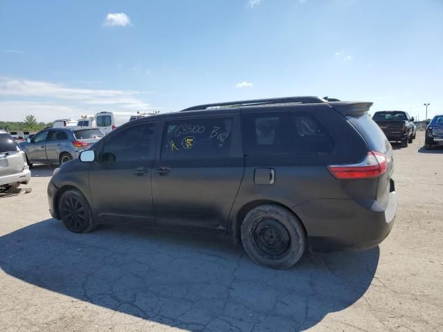 2015 Toyota Sienna XLE